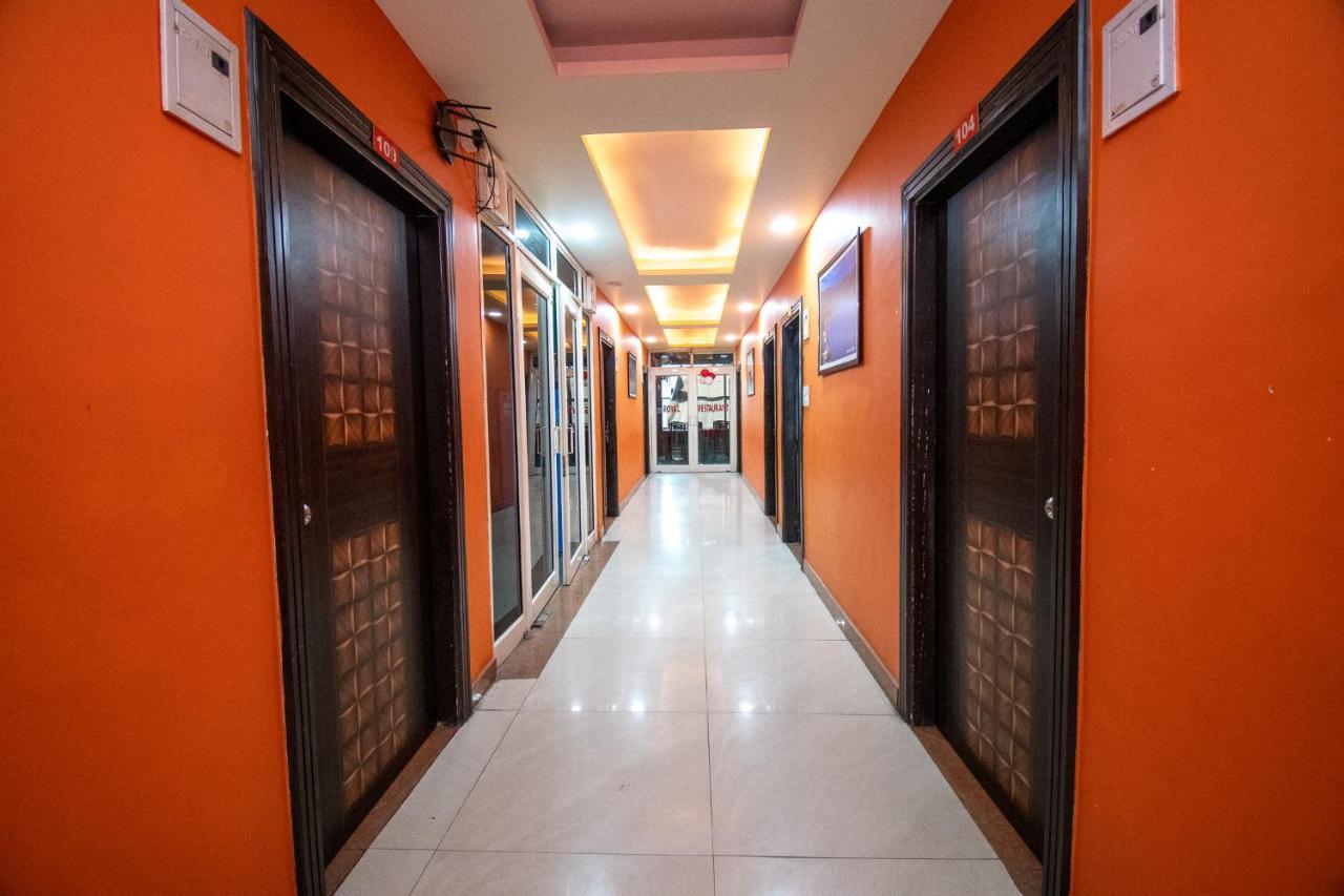 Hotel Dev Bhoomi Inn ริชิเคช ภายนอก รูปภาพ